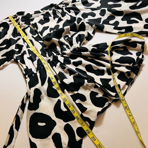 ASOS Printed Dolman Libg Sleeve Flare Hem Top Size 6 Cream Black - Picture 8 of 8